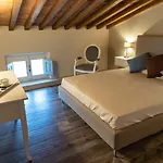 Scorzi - Relais De Charme Bed & Breakfast Calci