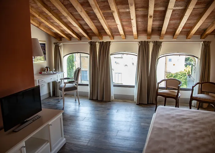 Scorzi - Relais De Charme (adults Only) Bed & Breakfast Calci
